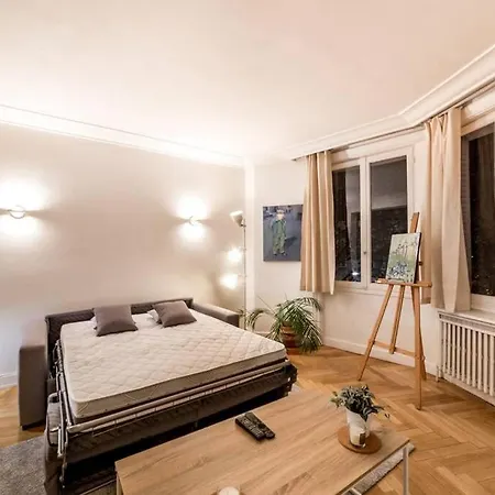 Spacieux Et Lumineux 70m² De La Place Ail Apartment