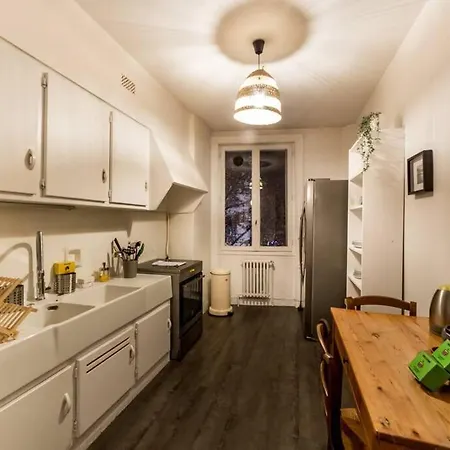 Spacieux Et Lumineux 70m² De La Place Ail Apartment
