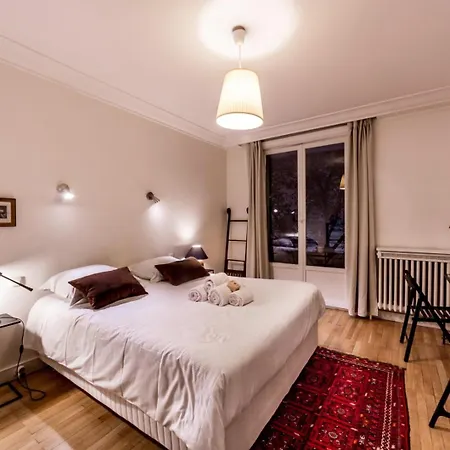 Spacieux Et Lumineux 70m² De La Place Ail Apartment