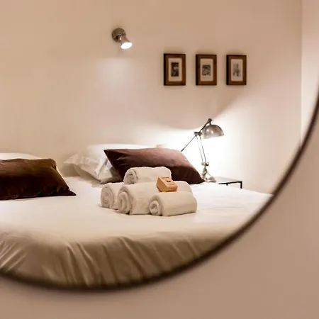 Apartment Spacieux Et Lumineux 70m² De La Place Ail Lyon